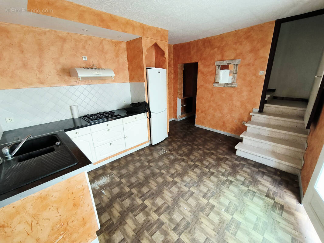 Maison à SAINT-LAURENT-D&#039;AIGOUZE