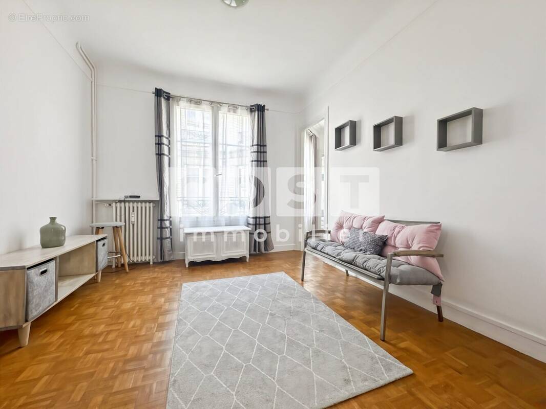 Appartement à COLOMBES