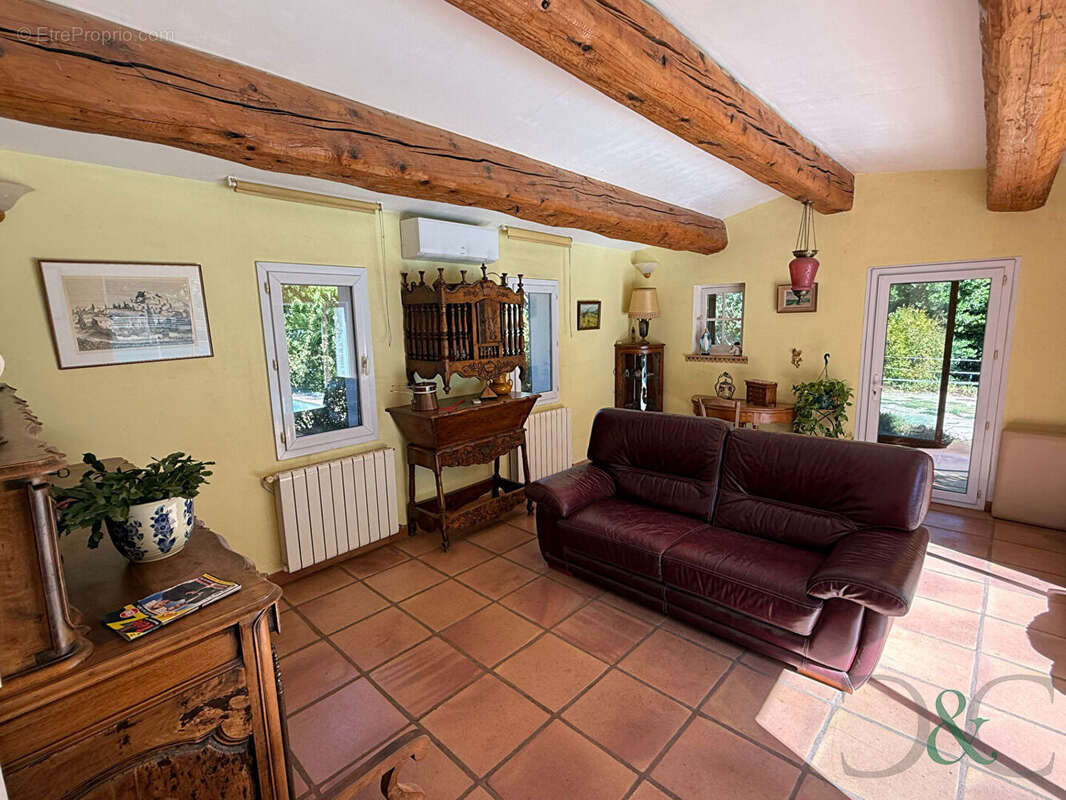 Maison à CUERS