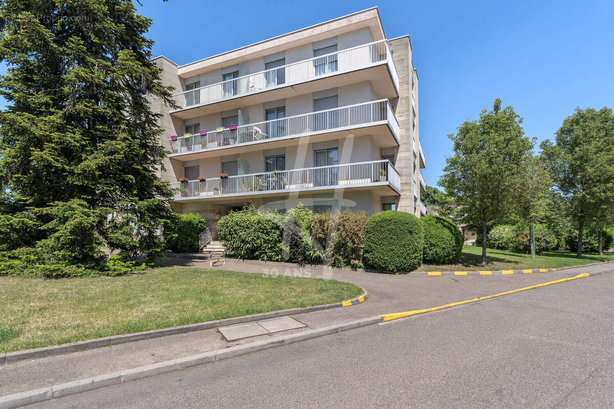 Appartement à LE BAN-SAINT-MARTIN