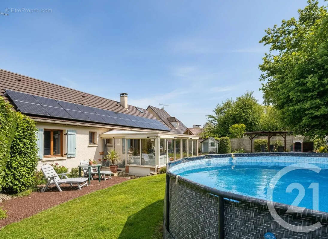 Maison à BAZINCOURT-SUR-EPTE