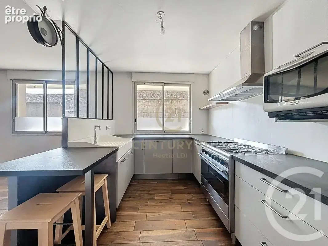 Appartement 87 m² à Lyon-8e  - photo 2