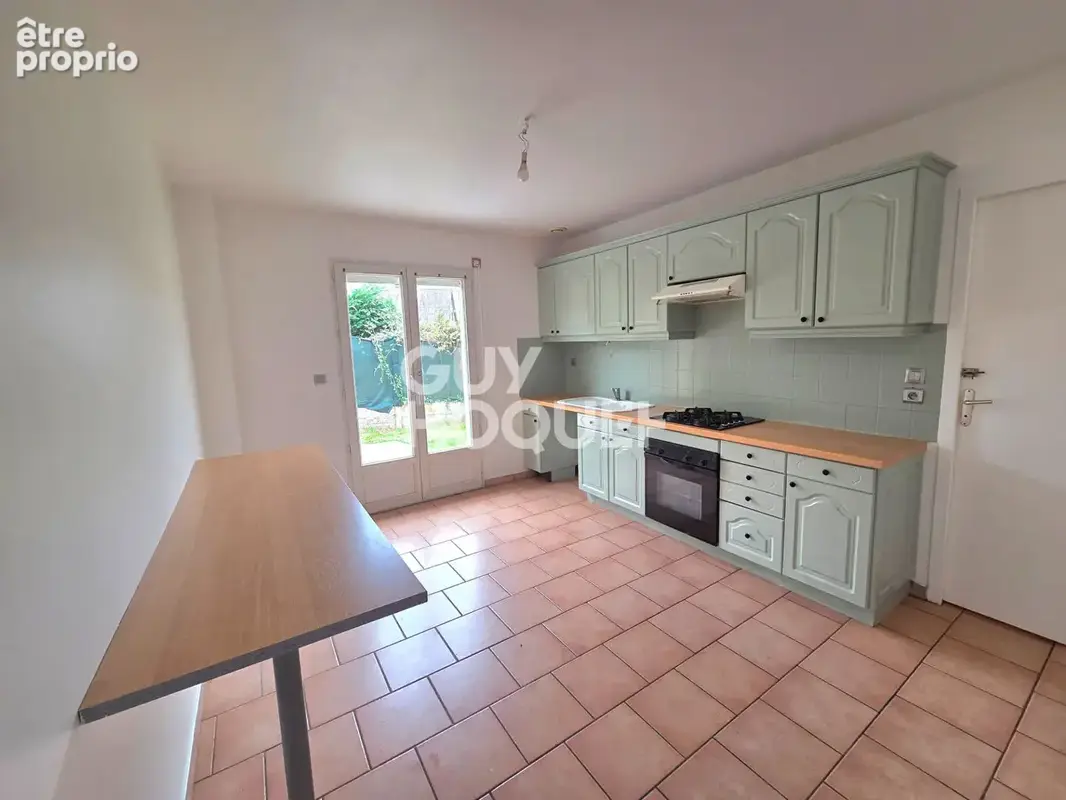 Maison à vendre à Caudebec-lès-Elbeuf - 4 chambres - photo 3