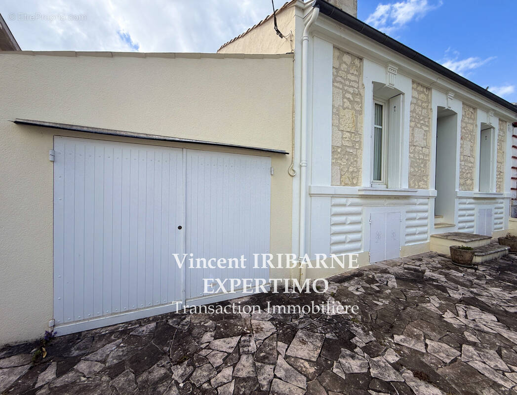 Maison à SAINTES