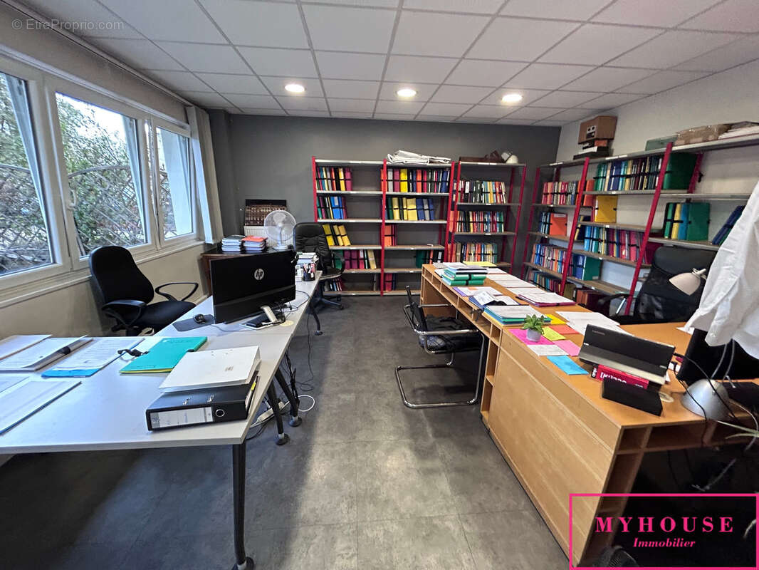 Commerce à MONTROUGE