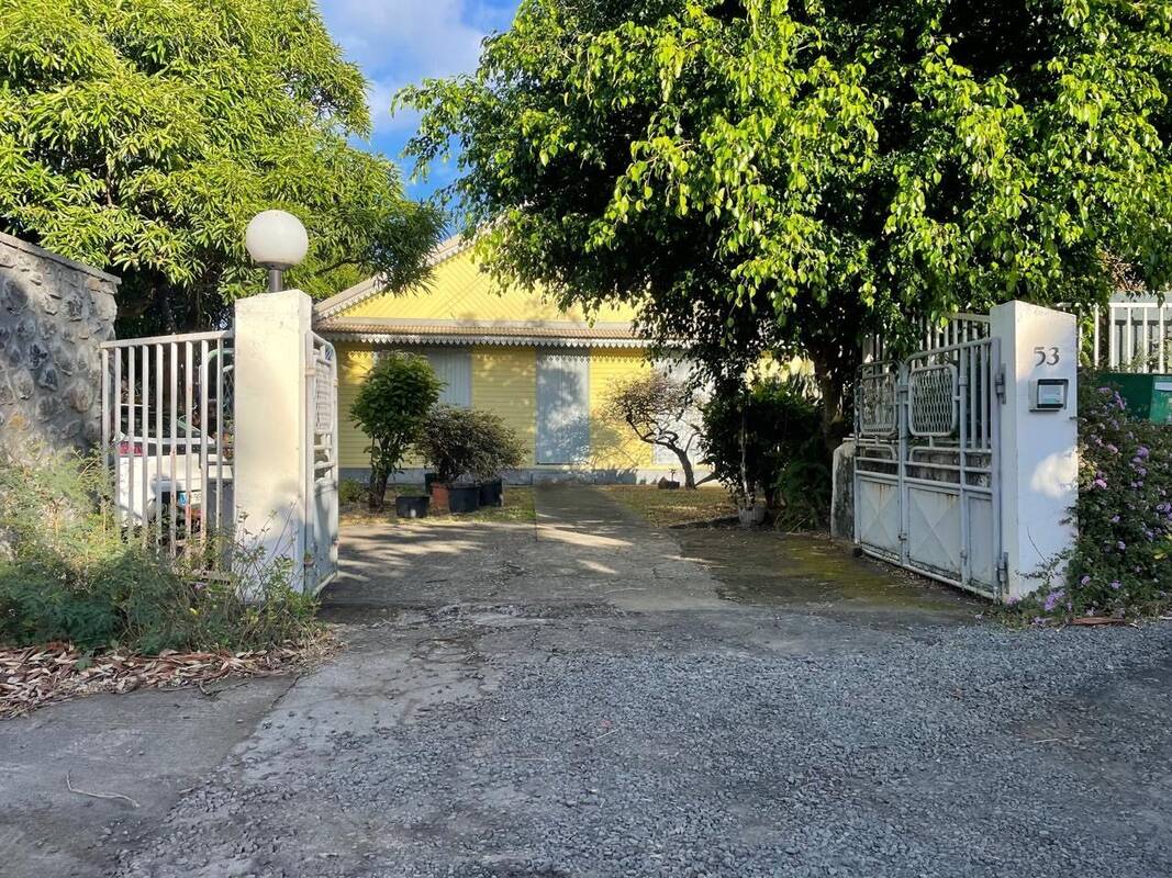 Terrain à SAINT-LOUIS