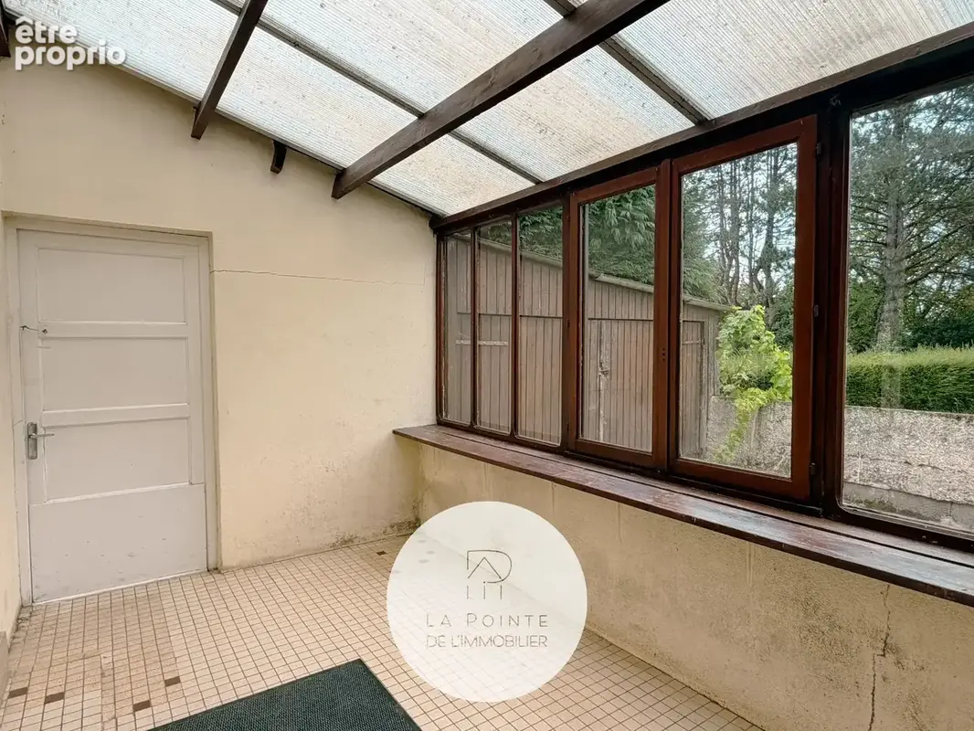 Maison à moderniser avec vaste terrain de plus de 2 600 m² - photo 10