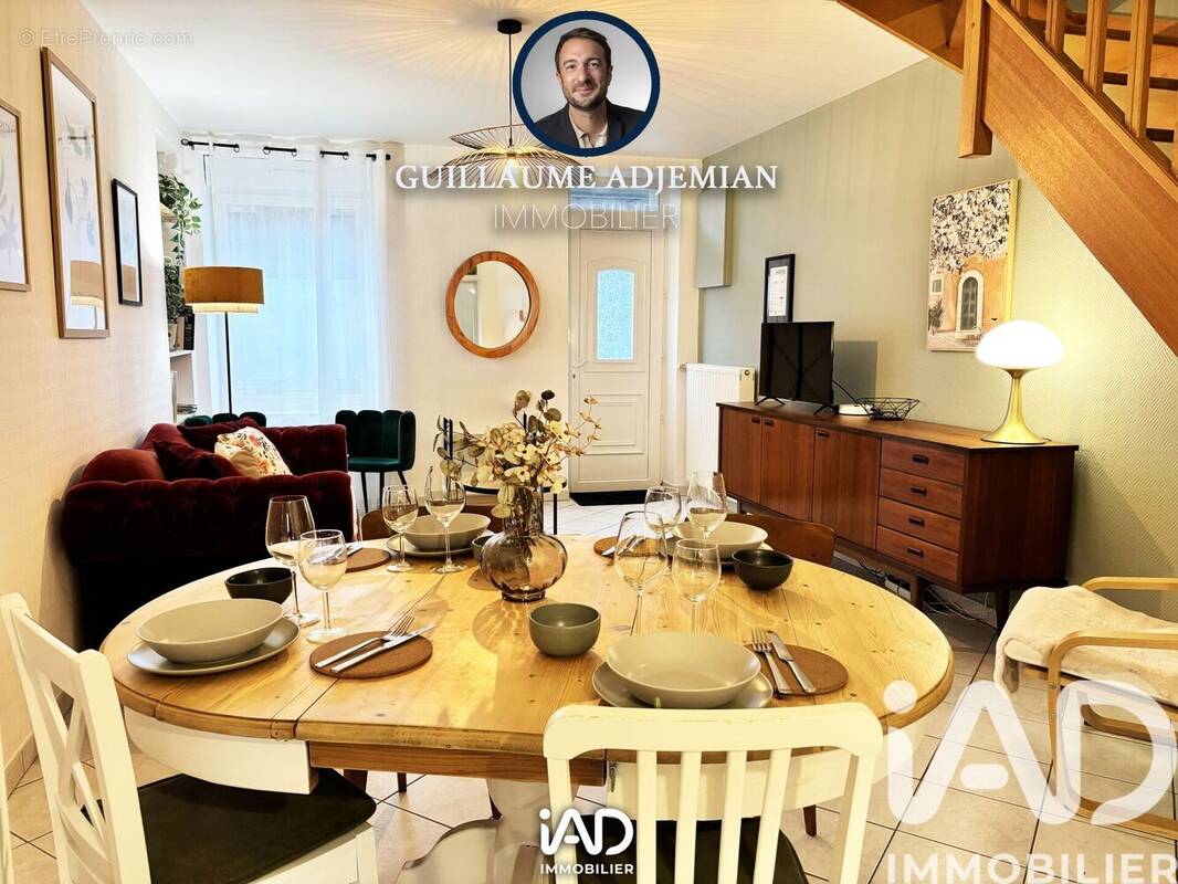 Photo 1 - Maison à EQUEURDREVILLE-HAINNEVILLE