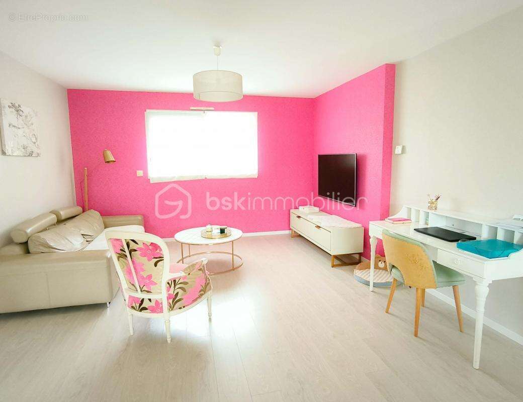 Maison à COSSE-LE-VIVIEN