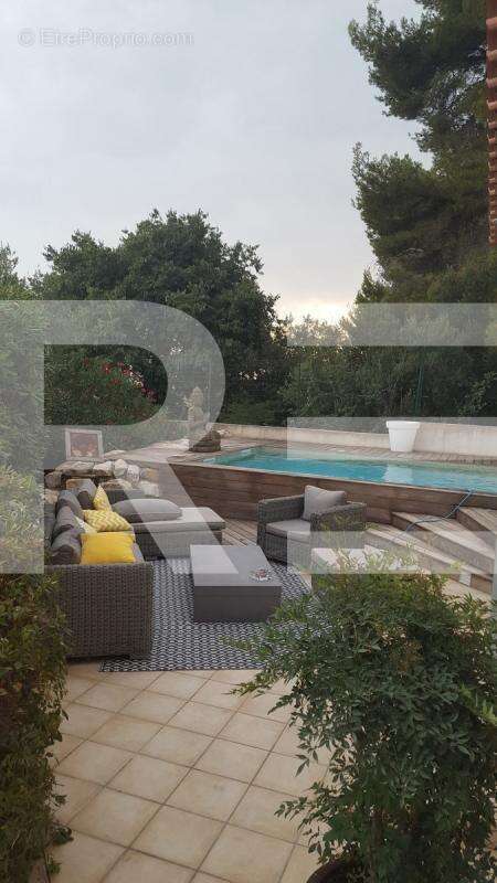 Maison à BELLEGARDE