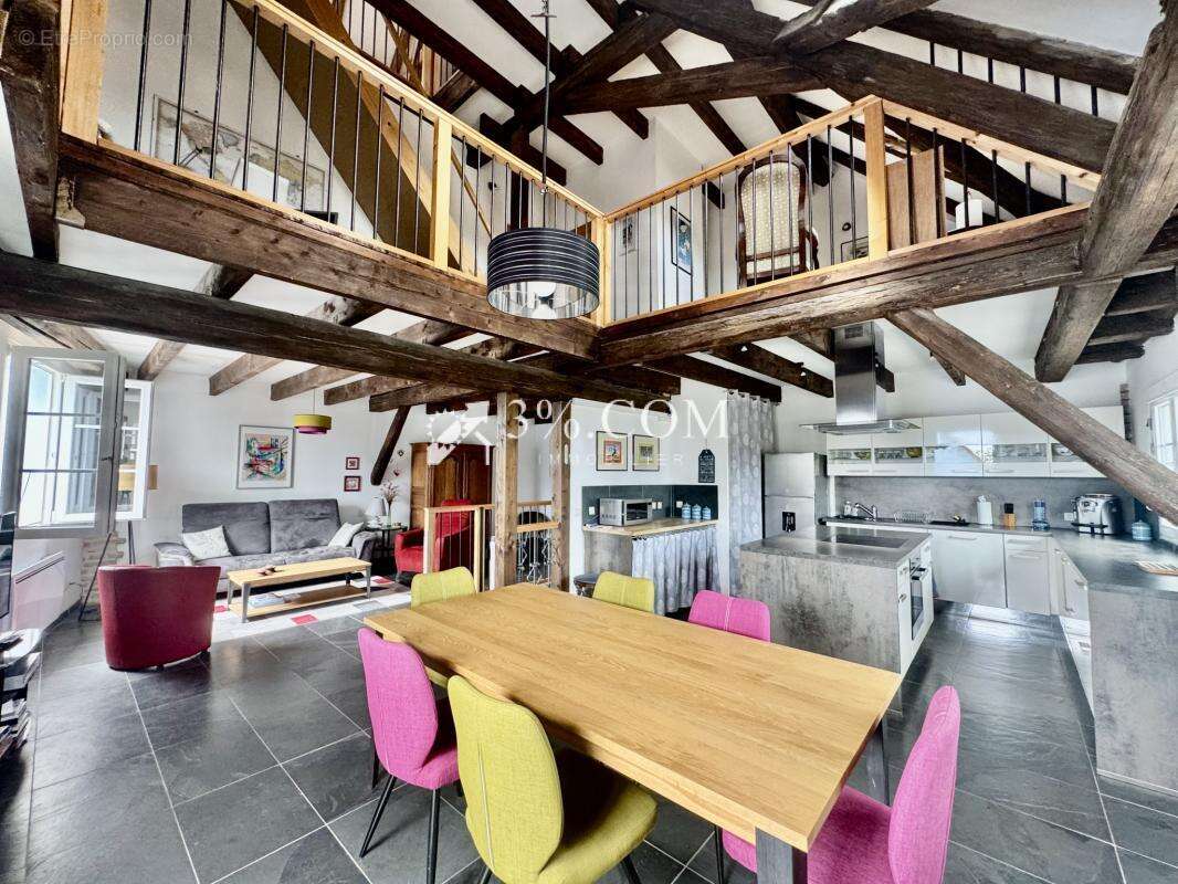 3%COM Magnifique Triplex dans un esprit LOFT de  153m2 - photo 10