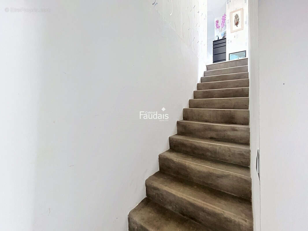Maison 108 m² à Quettreville-Sur-Sienne  - photo 9