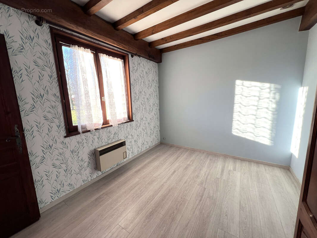 Maison à MEZERIAT