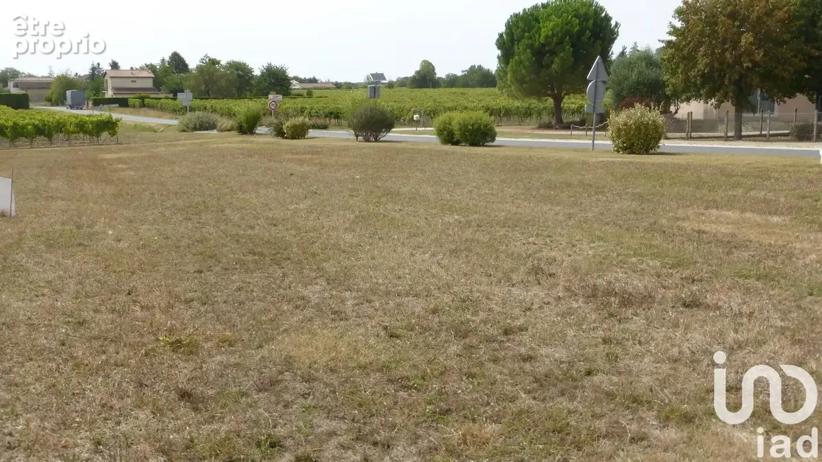 Photo 1 - Terrain à BRIE-SOUS-ARCHIAC