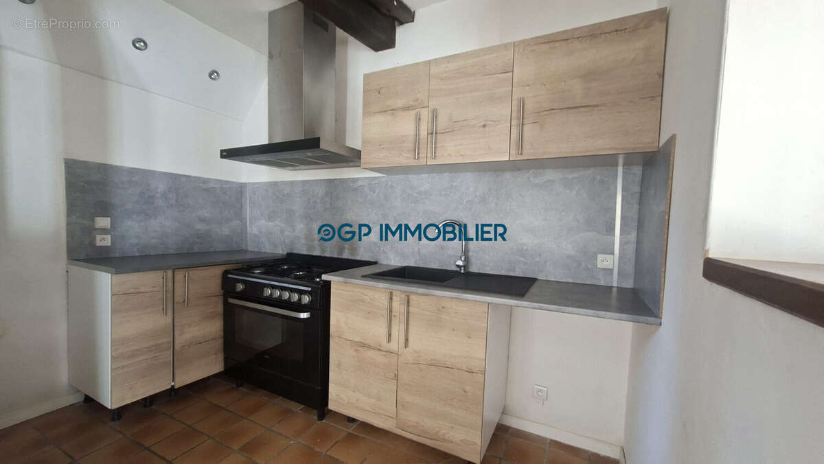 Maison à LA MAGDELAINE-SUR-TARN