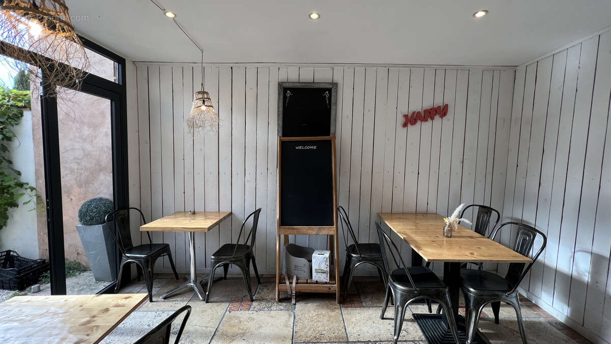 Commerce à GREOUX-LES-BAINS