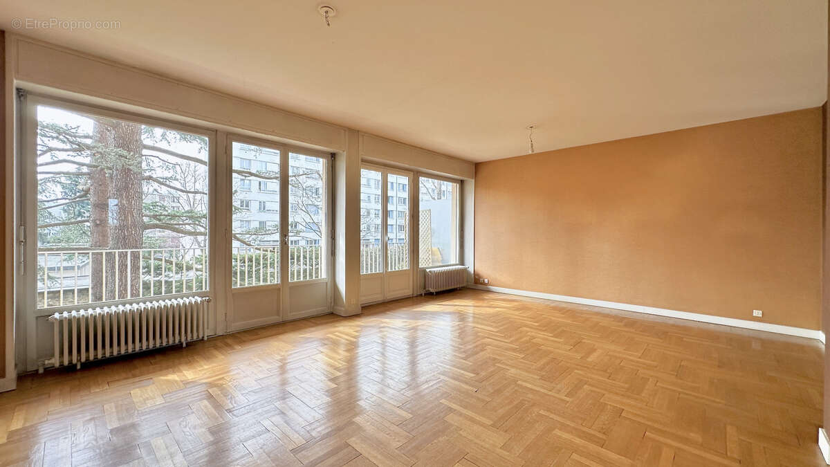 Appartement à LYON-5E