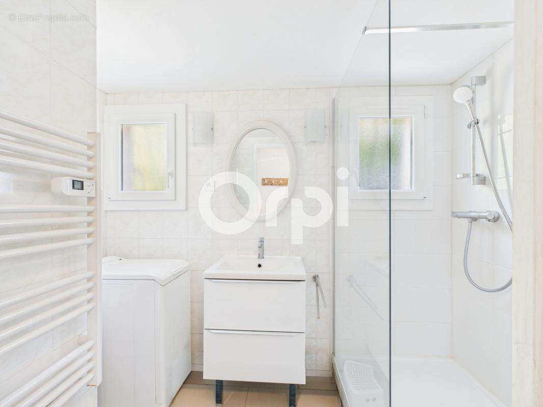 Maison à MANDELIEU-LA-NAPOULE