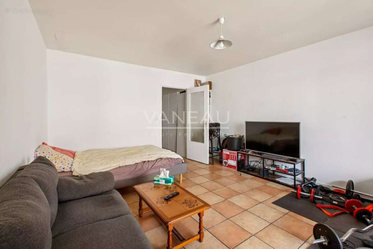 Appartement à PARIS-19E
