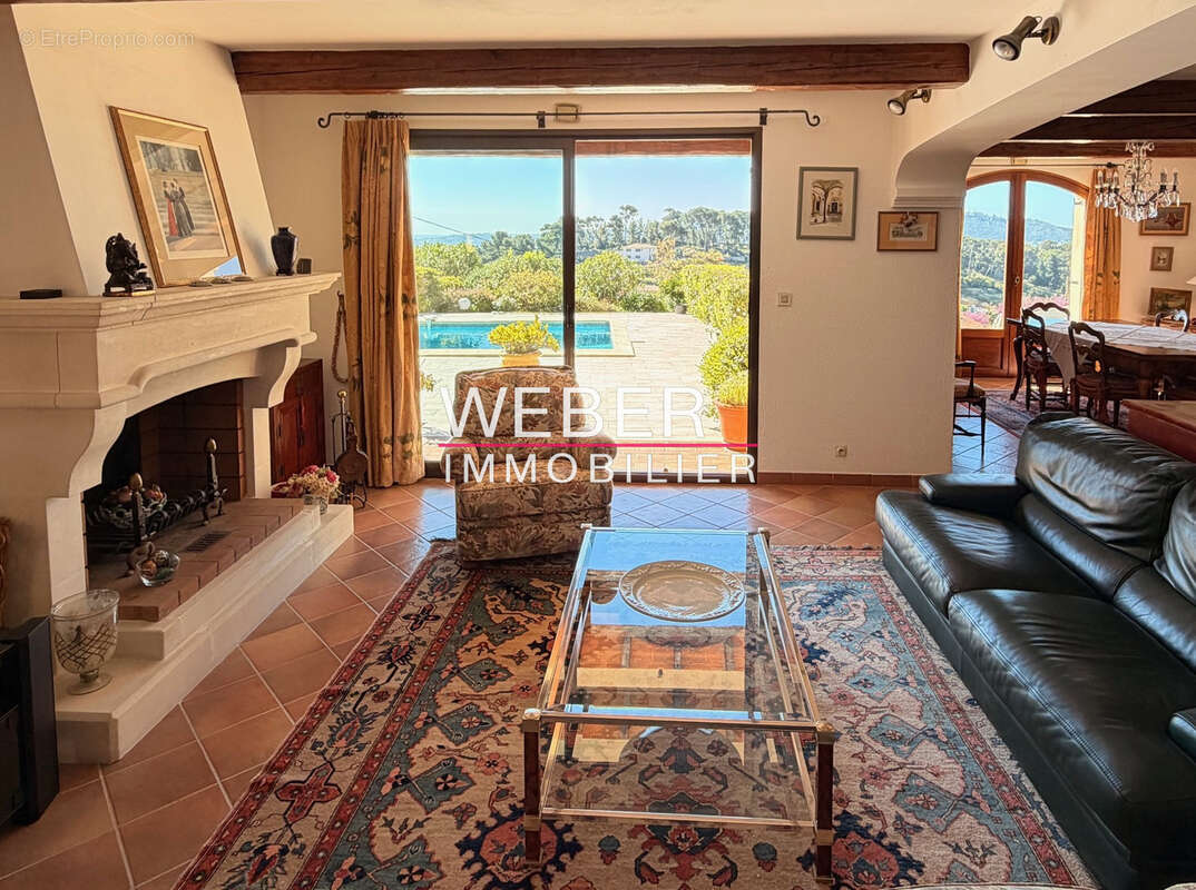 OLLIOULES - Villa 200 m2 - Piscine - Aperçu mer - photo 6