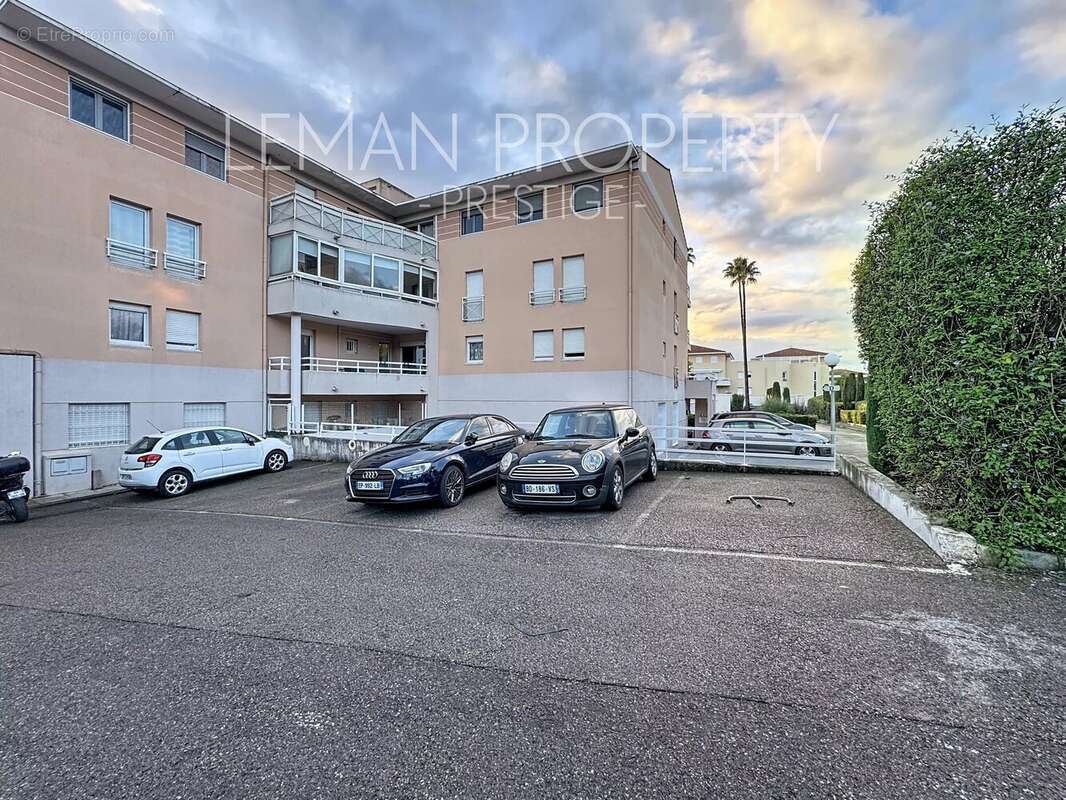 Appartement à LE CANNET