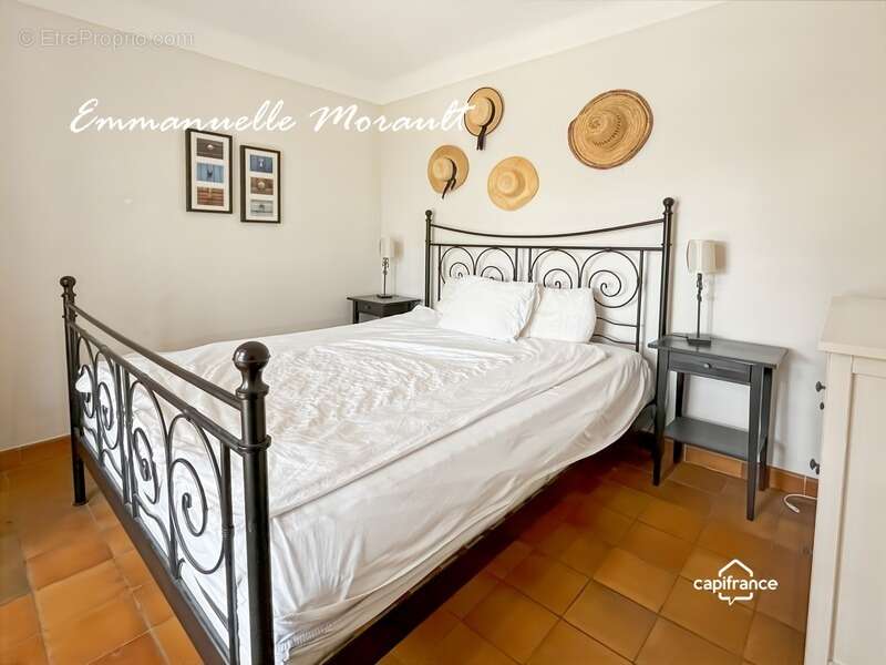 Maison à BAGNOLS-EN-FORET