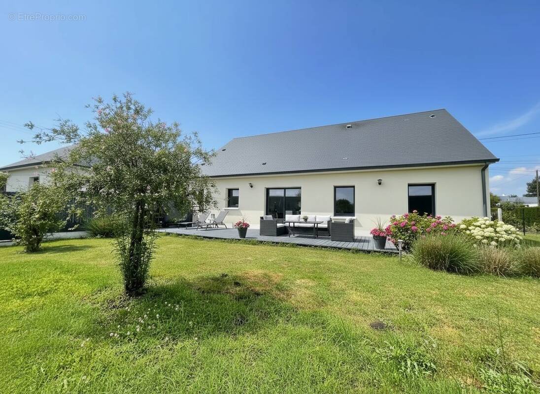 Maison à CINQ-MARS-LA-PILE