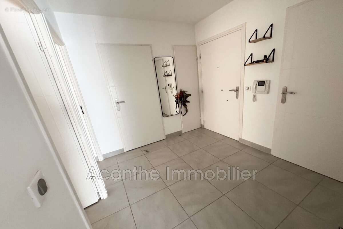 Appartement à LE CRES