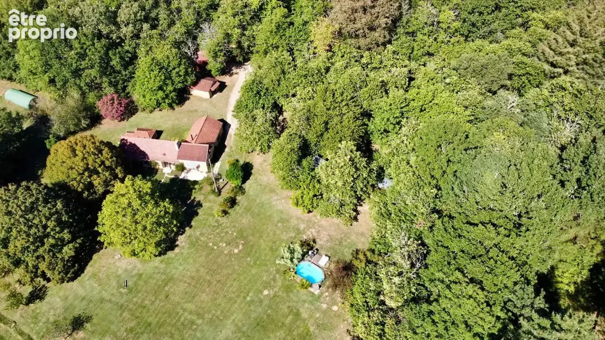 Maison de charme de plain-pied avec 2 roulottes, dépendances et plus de 4 hectares - photo 23