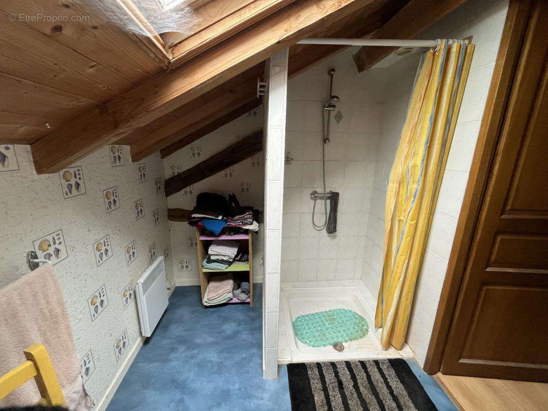 Maison à SAINT-LAURENT-LES-TOURS