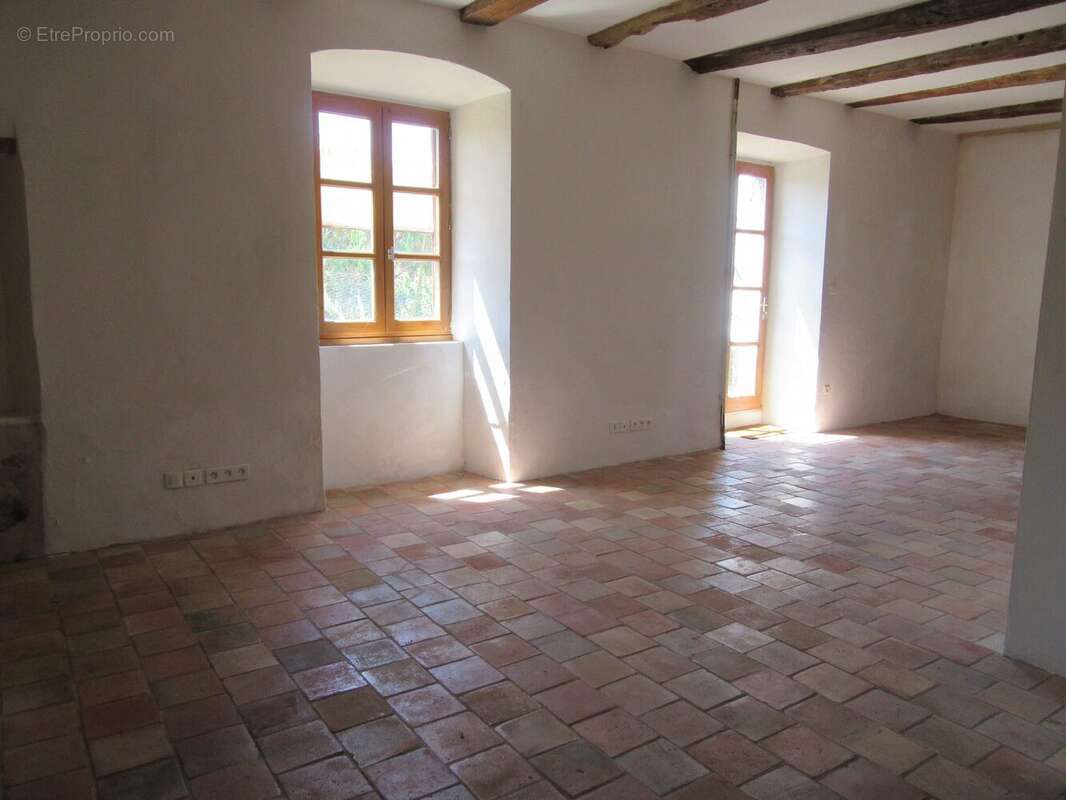 Maison à SAINT-CHRISTOPHE-VALLON