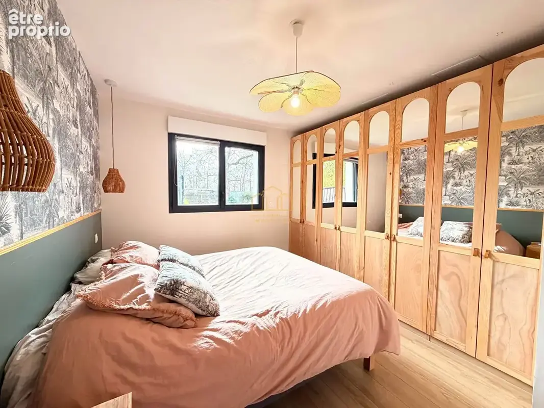 Maison contemporaine avec piscine, studio et garage à vendre à Salles - photo 9