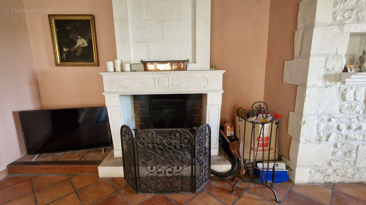 Maison à CHENAC-SAINT-SEURIN-D&#039;UZET