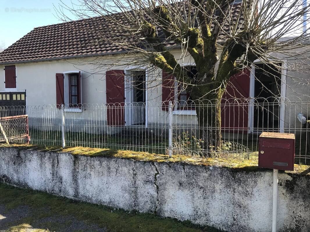 Maison à SAINT-MARTIN-LE-MAULT