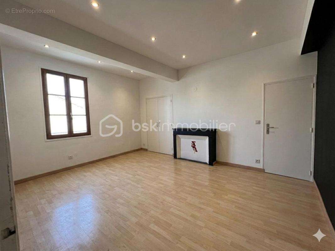 Appartement à LAMBESC