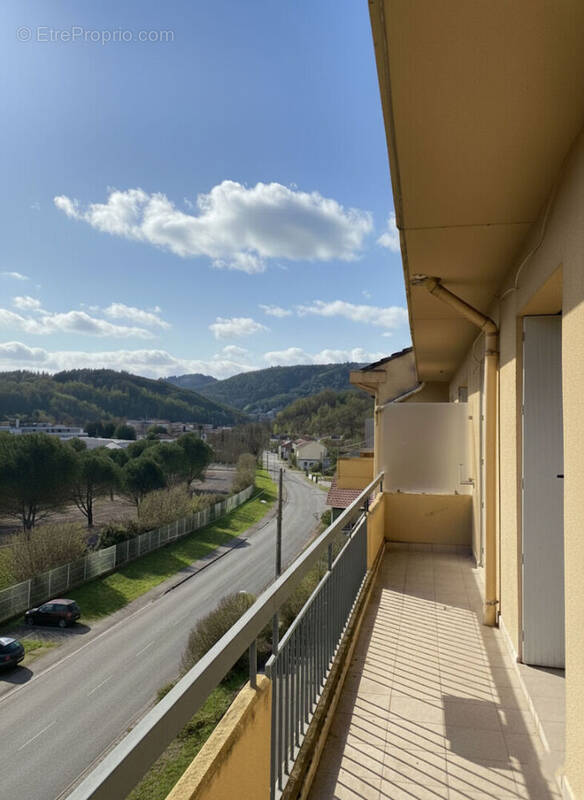 Appartement à DECAZEVILLE
