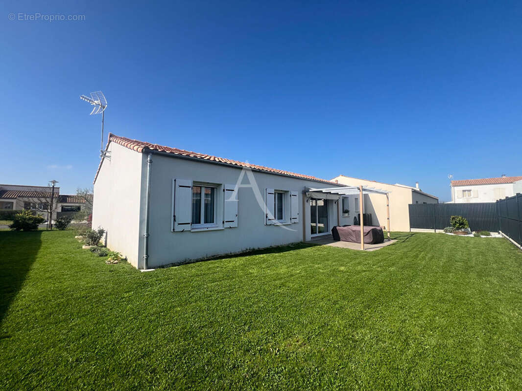 Maison à PORT-DES-BARQUES