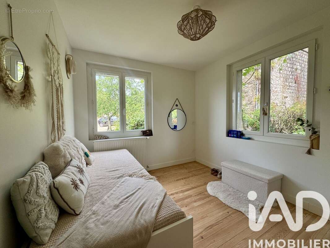 Maison 95 m² à Dole  - photo 7