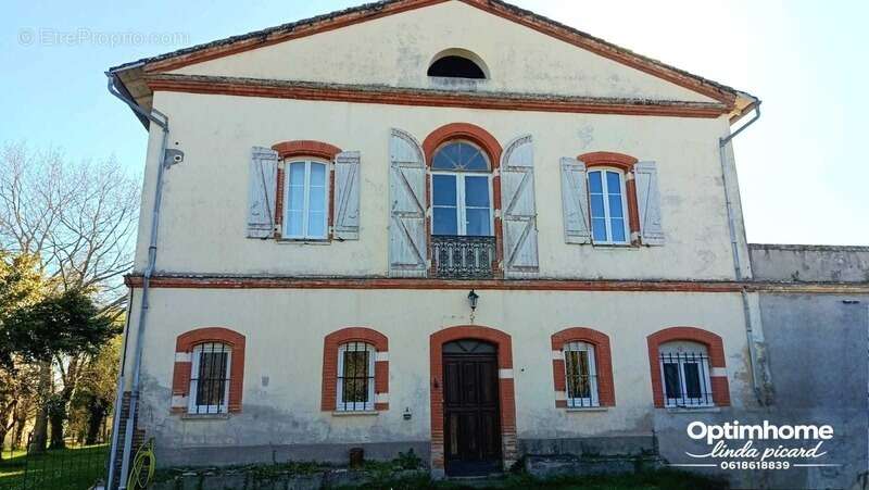 Maison à LA SALVETAT-SAINT-GILLES