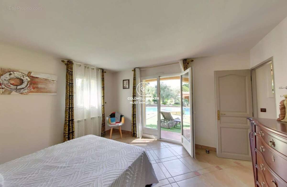 Maison à SAINT-CYPRIEN