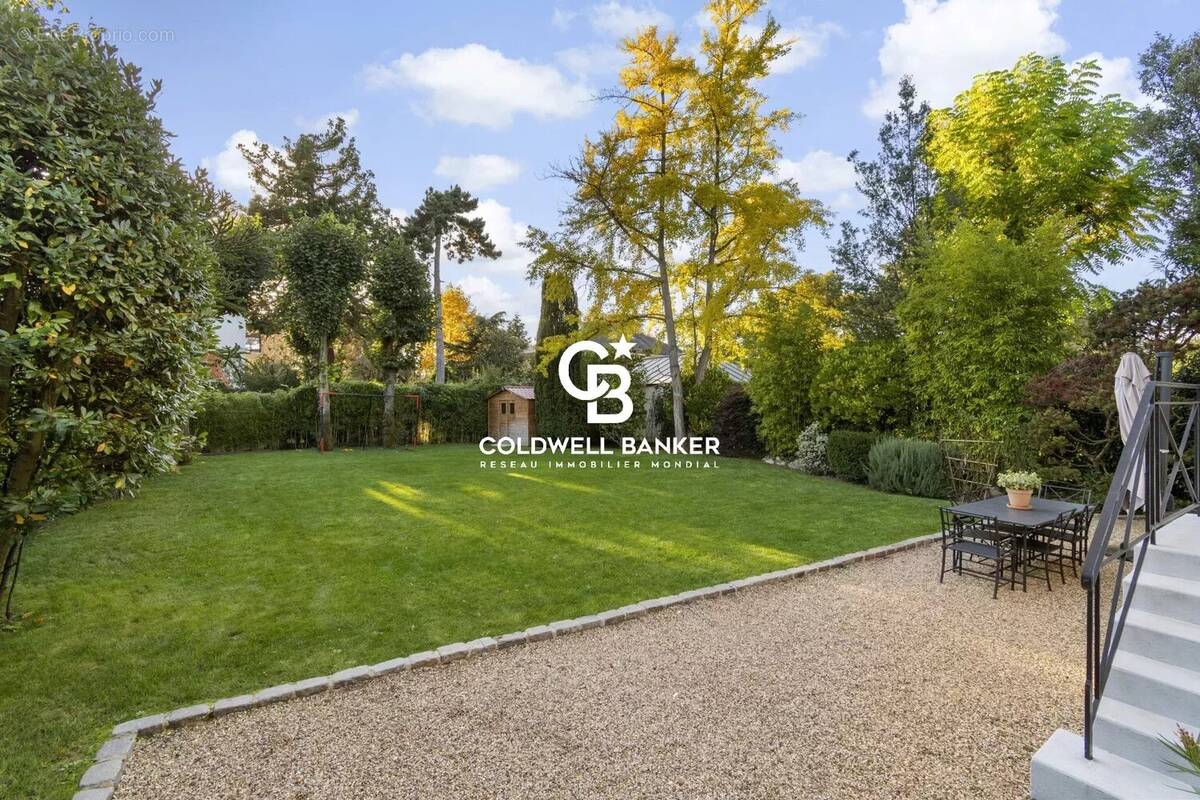 Maison à LE VESINET