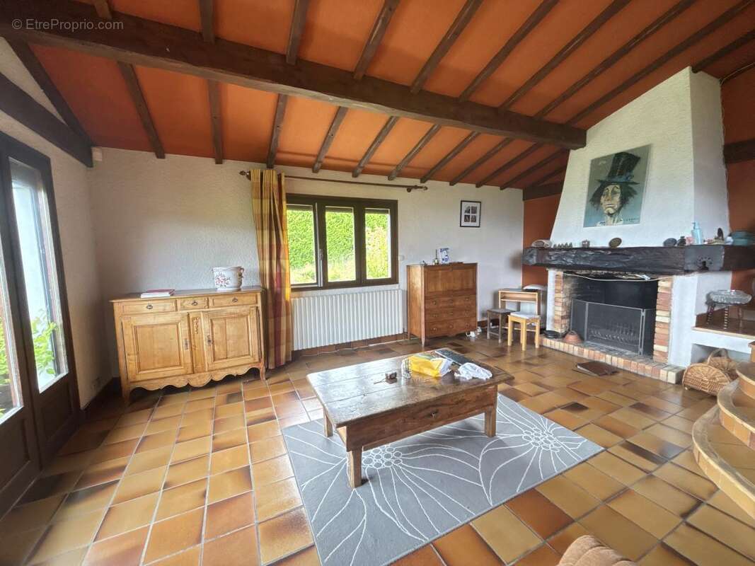 Maison à MEYLAN