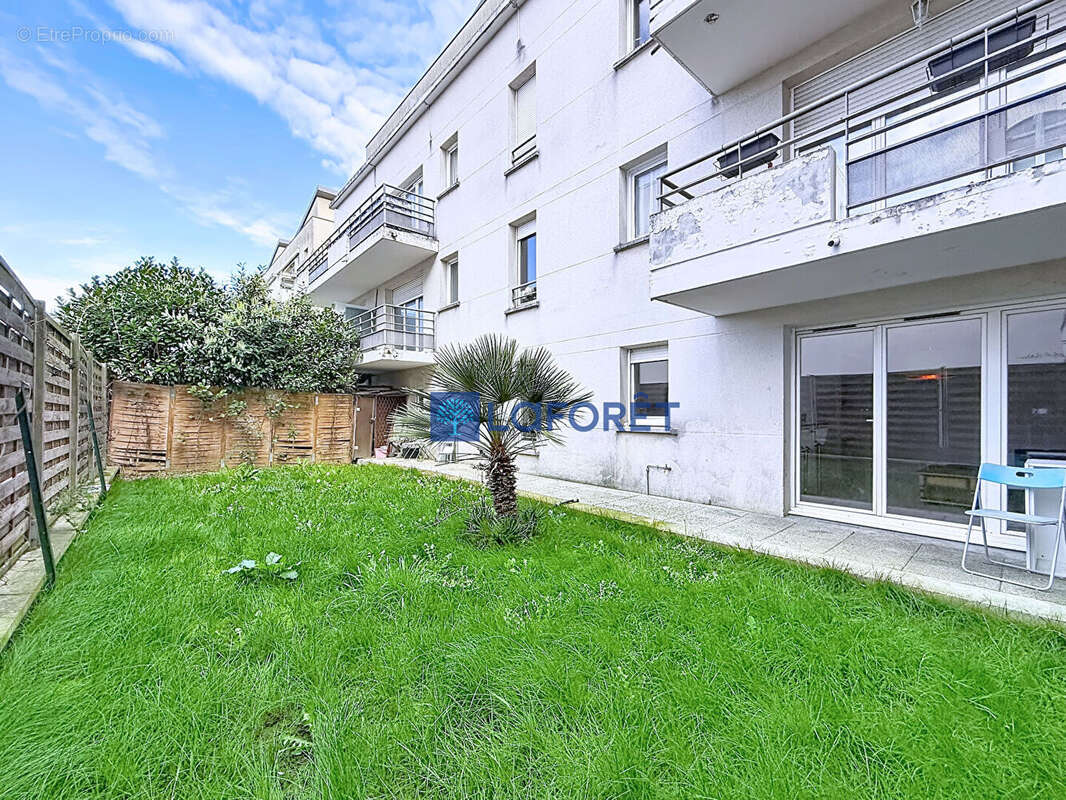 Appartement à CHILLY-MAZARIN