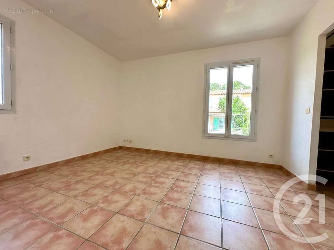 Maison 90 m² à La Seyne-Sur-Mer  - photo 9