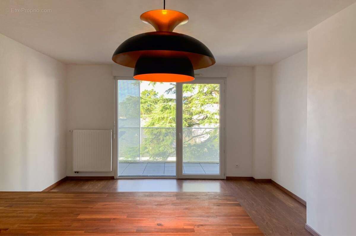 Appartement duplex T3 de 74 m2 avec terrasse de 31 m2 et bal - photo 10