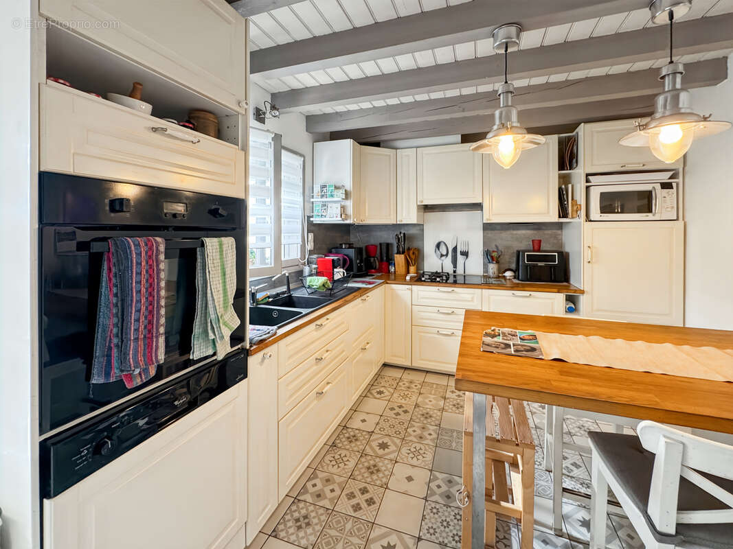 Maison à PAREMPUYRE