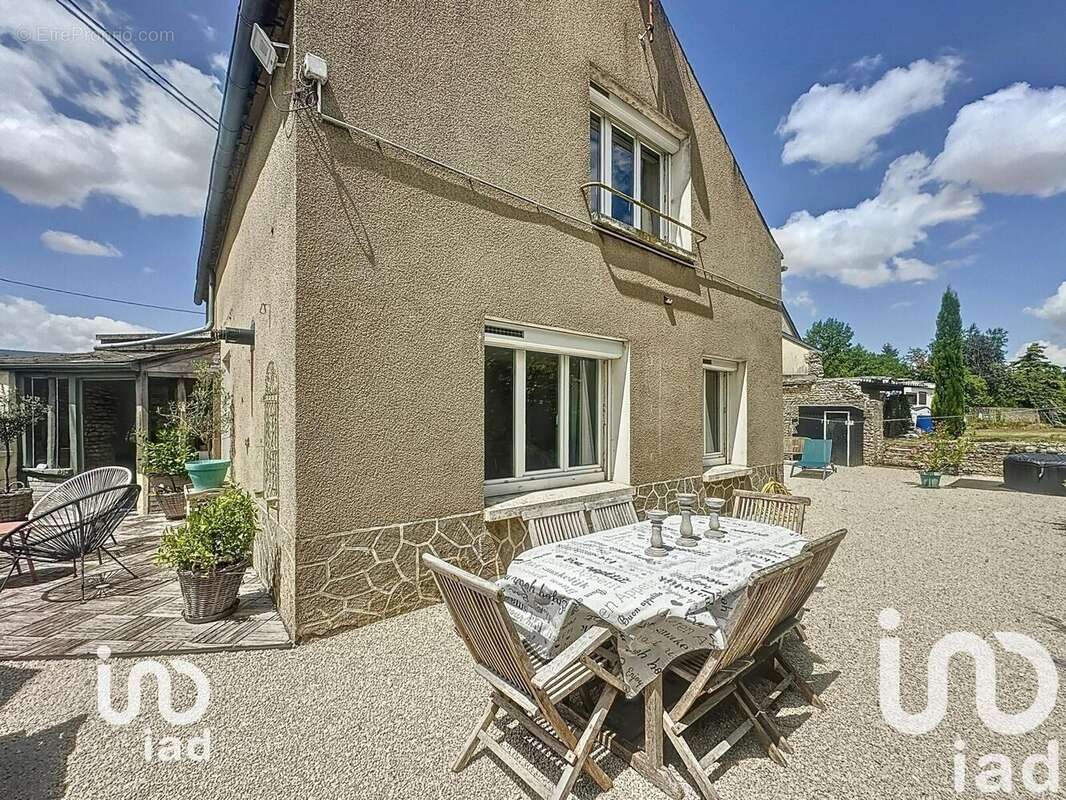 Photo 2 - Maison à OUTARVILLE