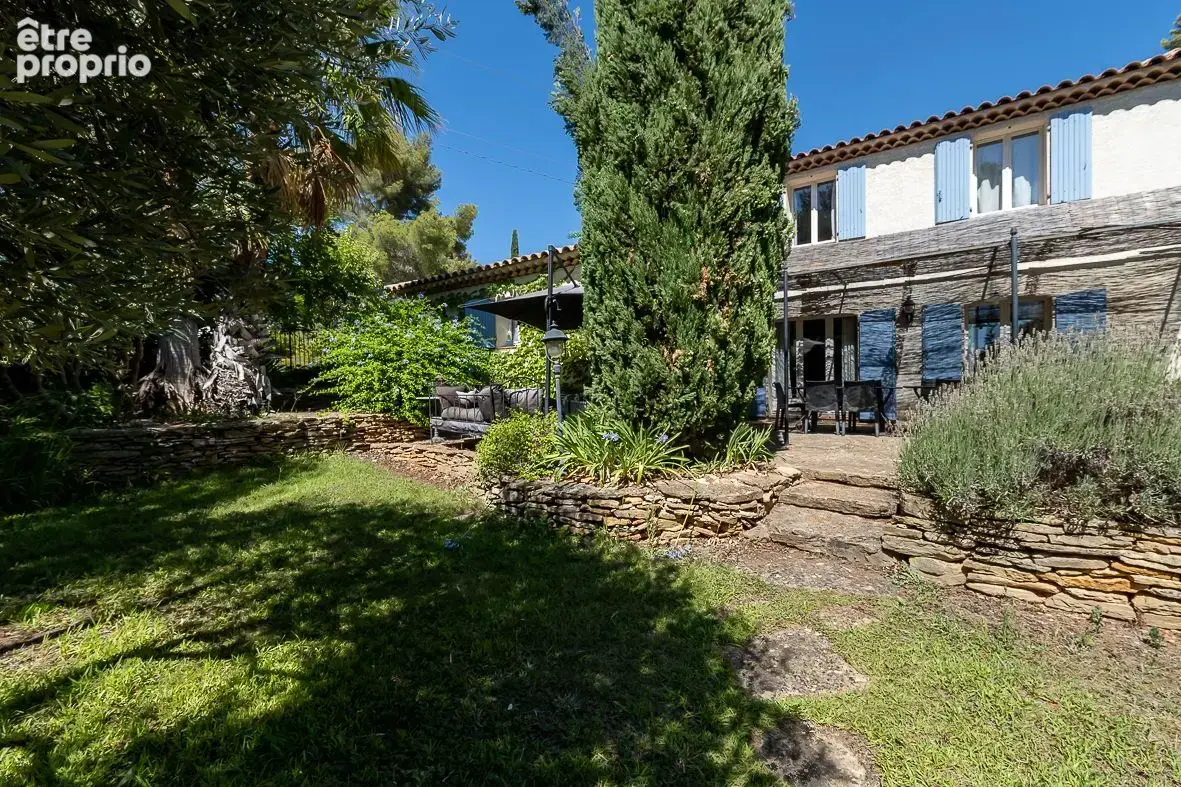 Maison 6 pièces 172 m² à vendre à La Cadiere-D'azur (83740) - photo 5