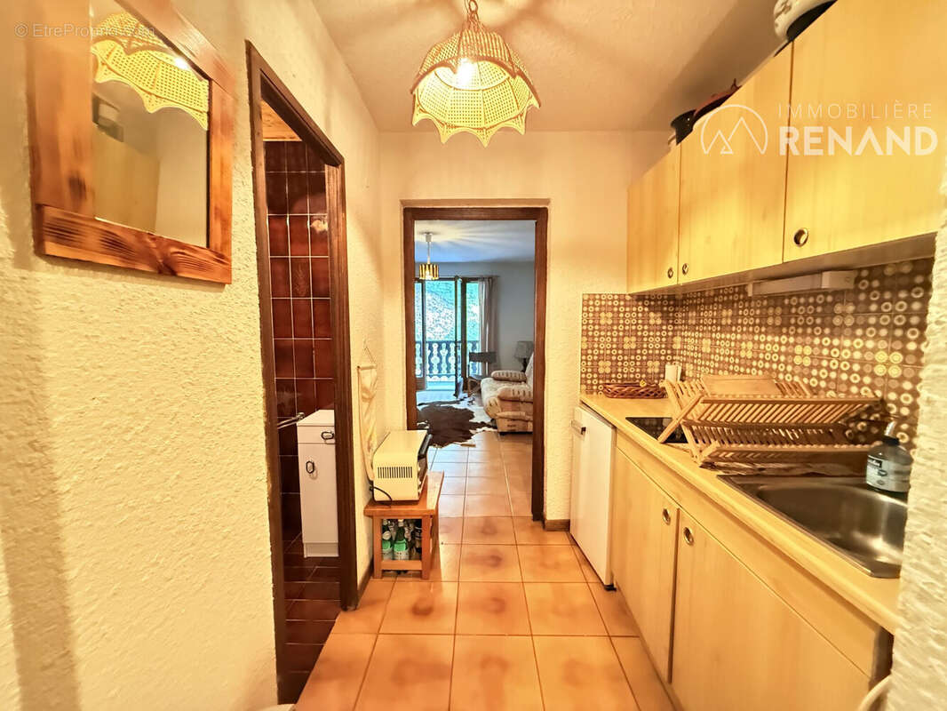 Appartement 37 m² à Cluses  - photo 4