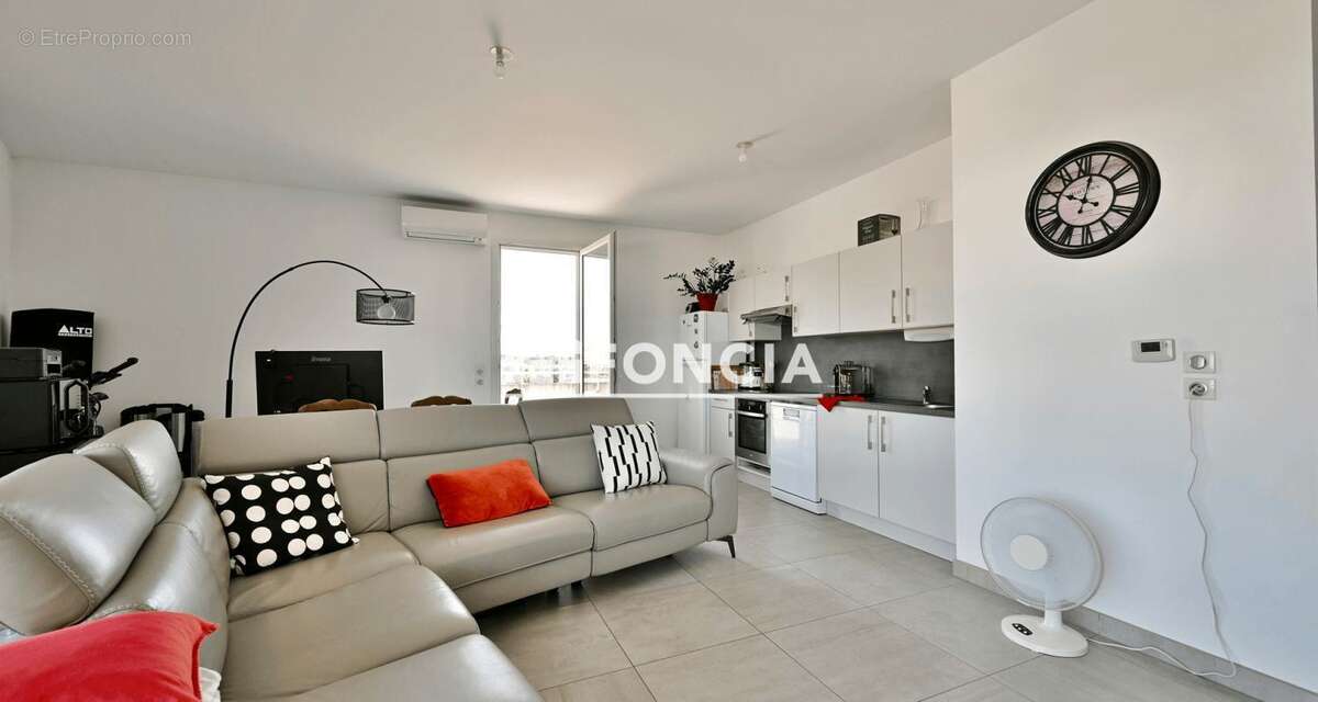 Appartement à LATTES